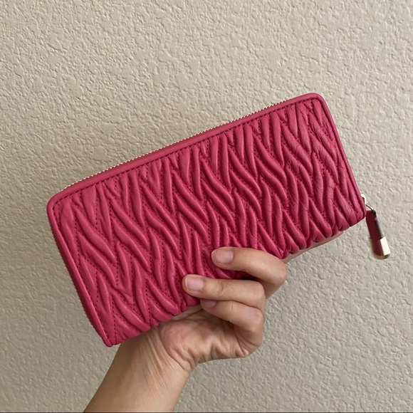 Coach Madison zip wallet NWT - Picture 2 of 3